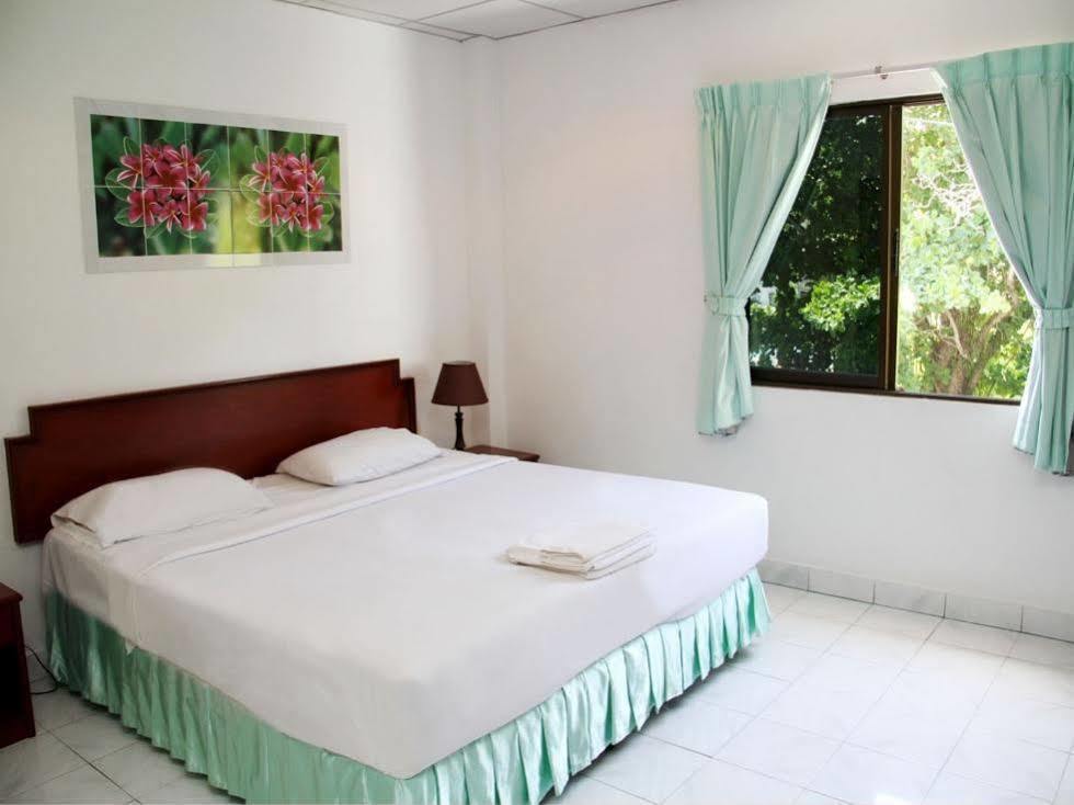 Welcome Inn Hotel @ Karon Beach. Single Room From Only 500 Baht Phuket Bagian luar foto