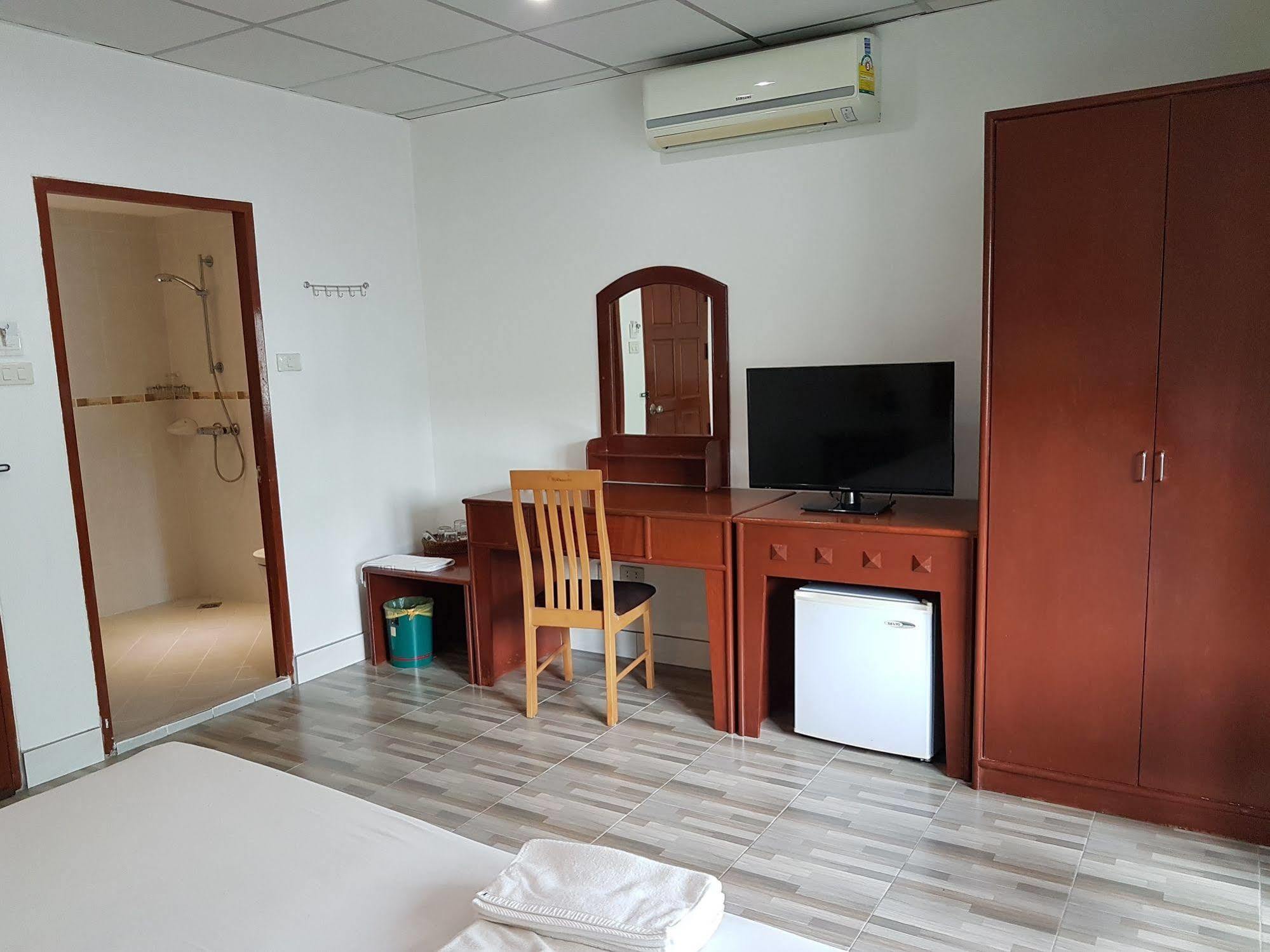 Welcome Inn Hotel @ Karon Beach. Single Room From Only 500 Baht Phuket Bagian luar foto