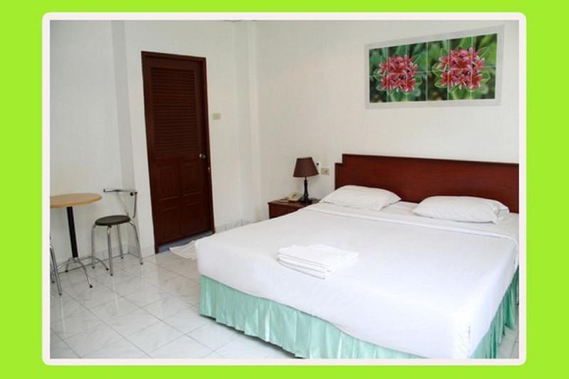 Welcome Inn Hotel @ Karon Beach. Single Room From Only 500 Baht Phuket Bagian luar foto